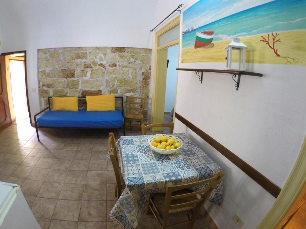 Terrasini 2000 Case Vacanza ภายนอก รูปภาพ