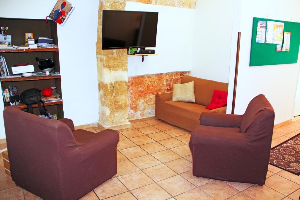 Terrasini 2000 Case Vacanza ภายนอก รูปภาพ